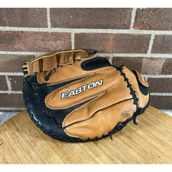 Easton Rebel Leather 14” Softball Glove RHT Slow pitch first base Mitt Tan & Blk - Picture 2 of 5